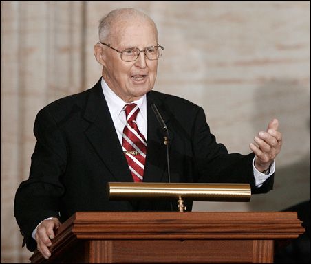 Photo: Reuters/Jason Reed; Description: At Washington ceremonies In 2007, agricultural scientist Norman Borlaug was awarded the Congressional Gold Medal, the nation's highest civilian honor.